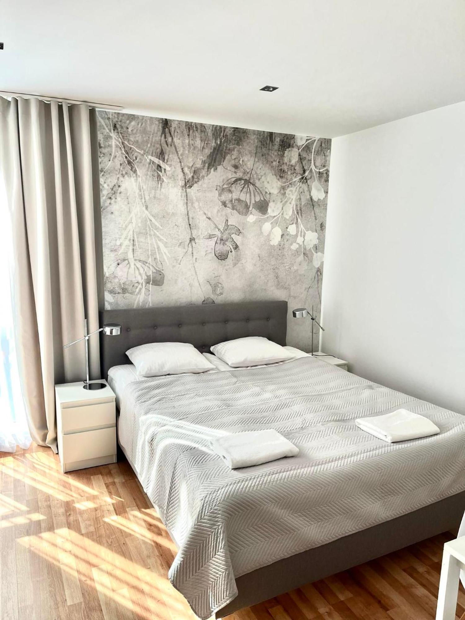 Apartament Kosciuszki City Center By Apartamenty Na Dni Wroclaw Exterior photo