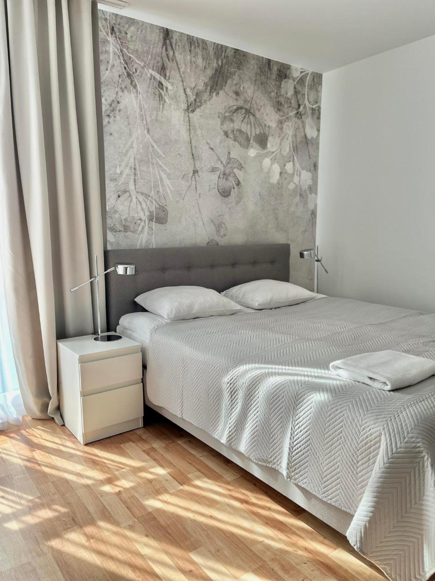 Apartament Kosciuszki City Center By Apartamenty Na Dni Wroclaw Exterior photo
